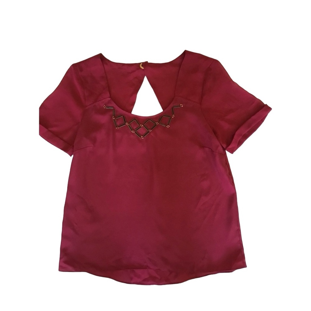 BCBGeneration Raspberry Wine Embellished Short Sleeves Top Blouse Sz M